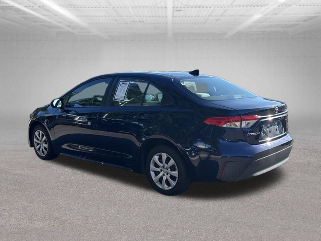 Used 2024 Toyota Corolla LE FWD image 4