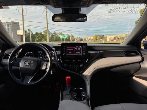 Used 2023 Toyota Camry SE FWD image 18