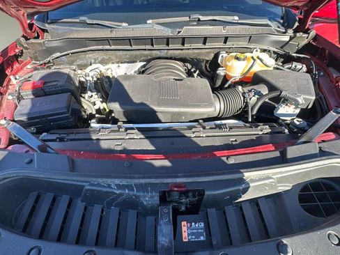 Used 2022 Chevrolet Suburban RST w/ Luxury Package image 16