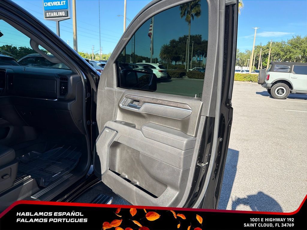 Certified 2025 Chevrolet Silverado 1500 LTZ w/ LTZ Premium Package AWD/4WD image 30