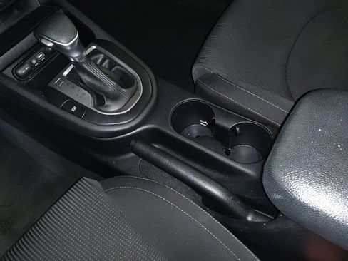Used 2020 Kia Forte LXS FWD image 26