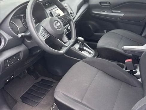 Used 2024 Nissan Kicks S FWD image 18