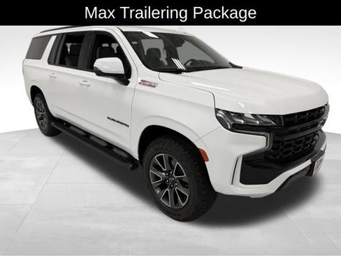 Certified 2023 Chevrolet Suburban Z71 w/ Luxury Package AWD/4WD image 6