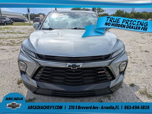 Used 2023 Chevrolet Blazer RS w/ Driver Confidence II Package FWD image 9