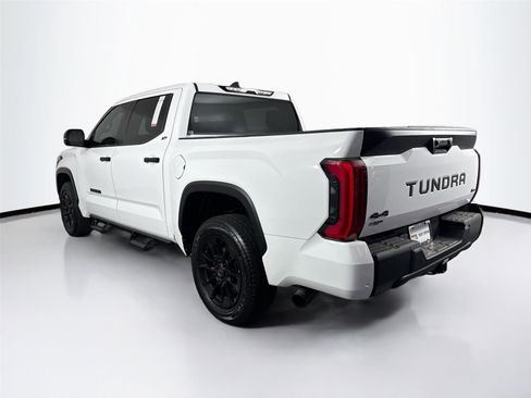 Used 2024 Toyota Tundra SR5 w/ SR5 Convenience Package AWD/4WD image 12