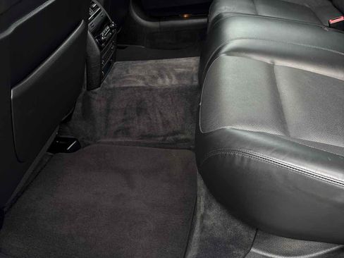 Used 2010 BMW 750Li image 13