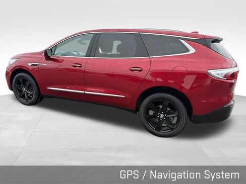 Used 2023 Buick Enclave Essence w/ Sport Touring Edition image 10