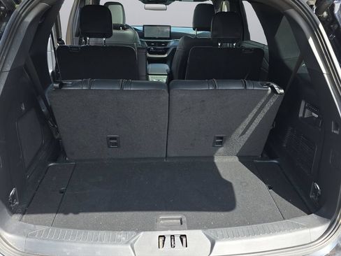 Used 2025 Ford Explorer ST w/ Sun And Sound Package AWD/4WD image 17