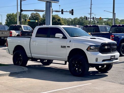 Used 2018 RAM 1500 Sport w/ Convenience Group AWD/4WD image 7