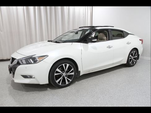 Used 2017 Nissan Maxima 3.5 SL image 3