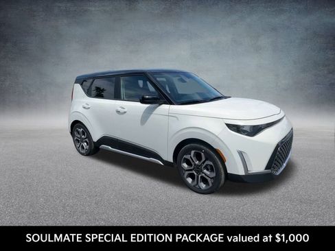 New 2025 Kia Soul EX image 2