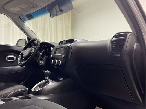 Certified 2017 Kia Soul image 13