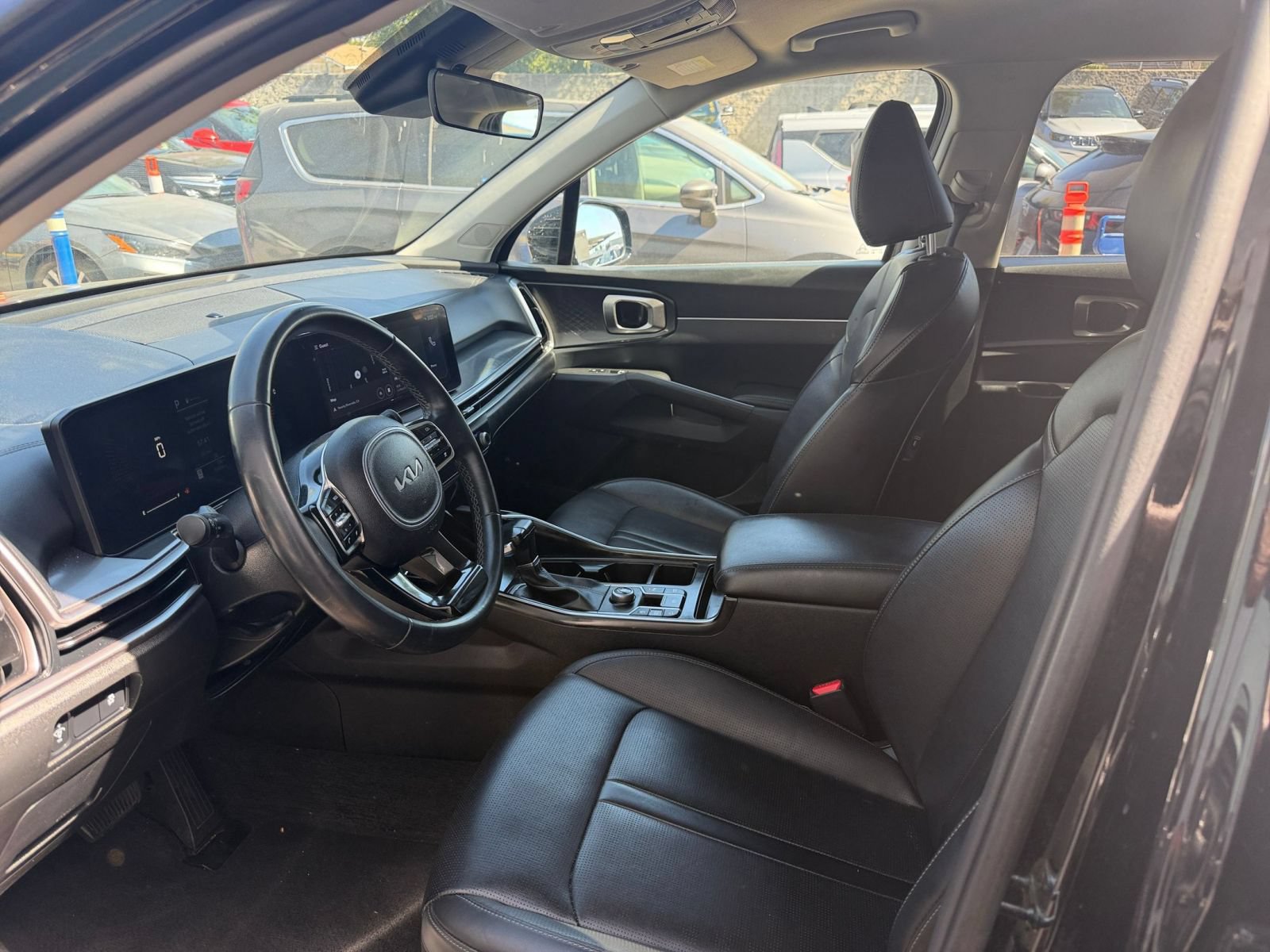 Used 2024 Kia Sorento S FWD image 28