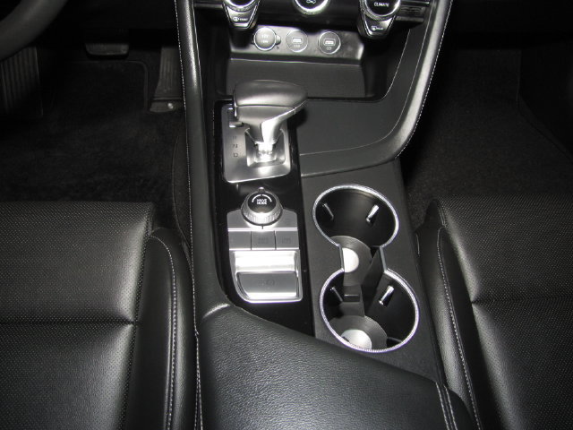 Used 2023 Genesis G70 2.0T RWD image 38