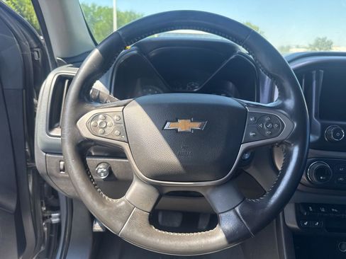 Used 2022 Chevrolet Colorado Z71 w/ Safety Package AWD/4WD image 3