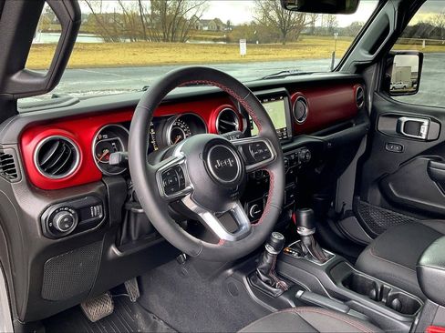 Used 2023 Jeep Gladiator Rubicon image 14