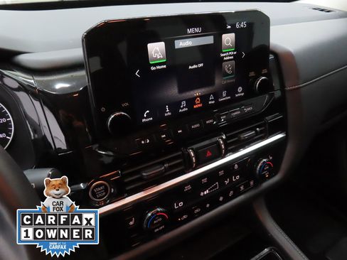 Used 2024 Nissan Pathfinder SL w/ Lighting Package (N92) FWD image 16