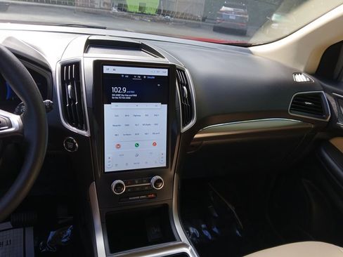 Used 2022 Ford Edge SEL w/ Convenience Package image 17