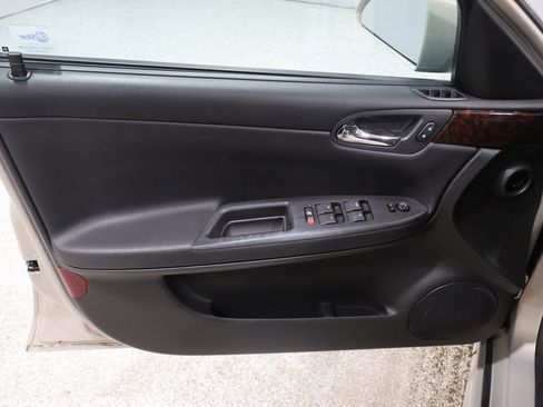 Used 2012 Chevrolet Impala LT image 12