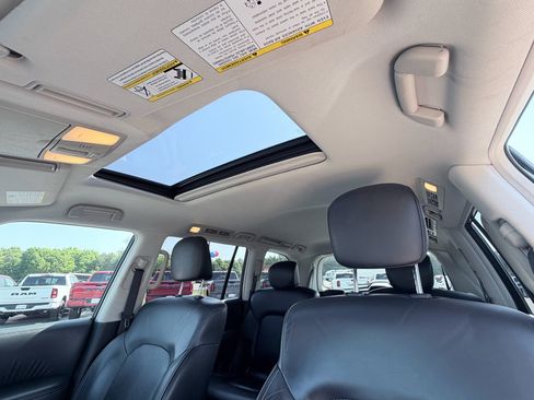 Used 2017 INFINITI QX80 2WD image 11