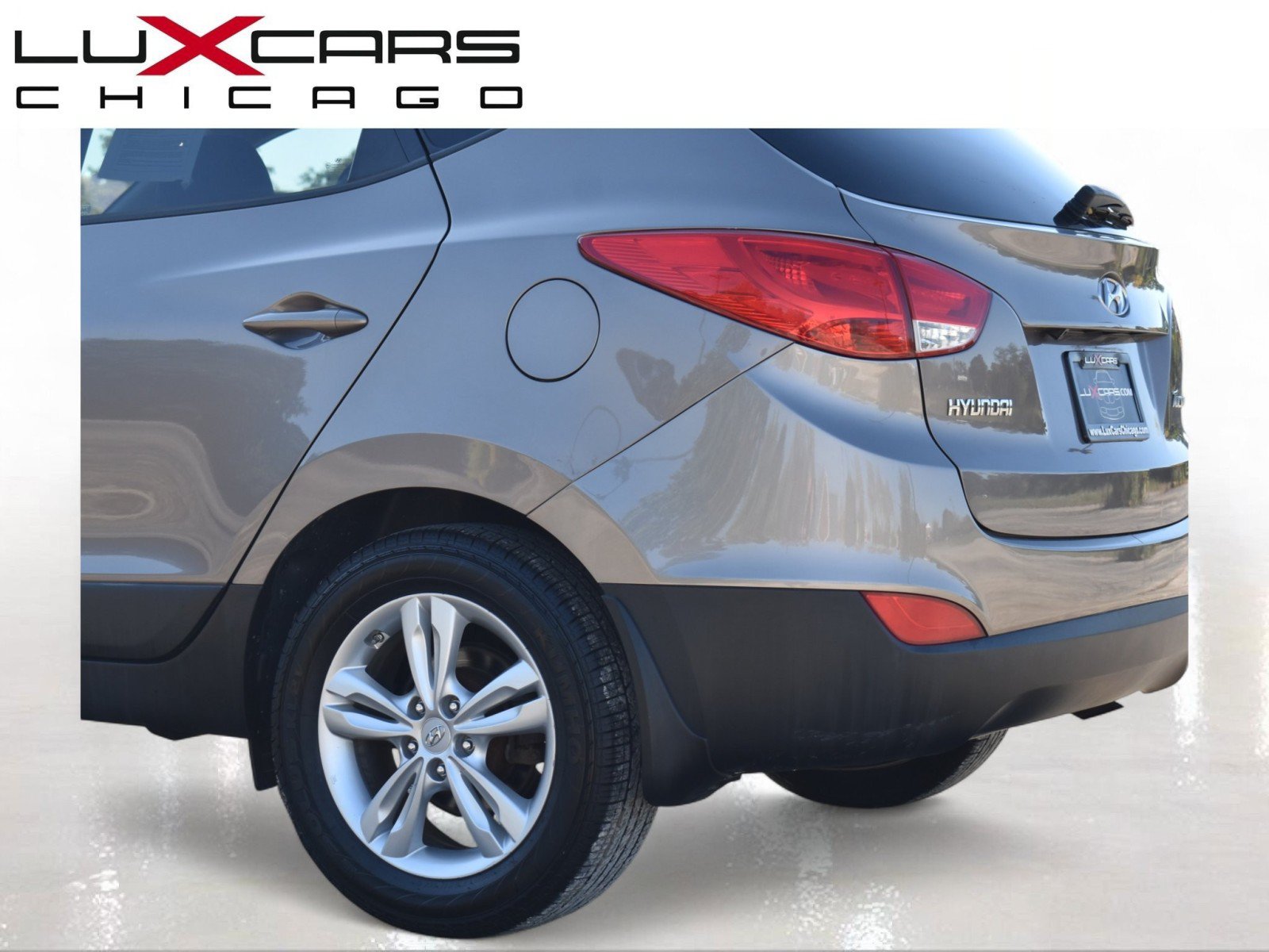 Used 2011 Hyundai Tucson GLS w/ Navigation Pkg 2 AWD/4WD image 8