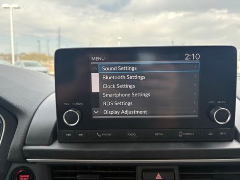 Used 2023 Honda Pilot LX image 18