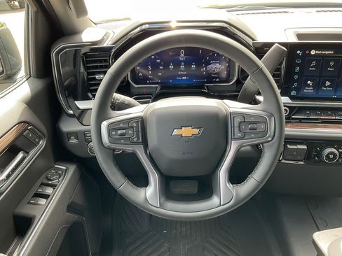 New 2026 Chevrolet Silverado 1500 LT w/ Z71 Off-Road Package AWD/4WD image 4