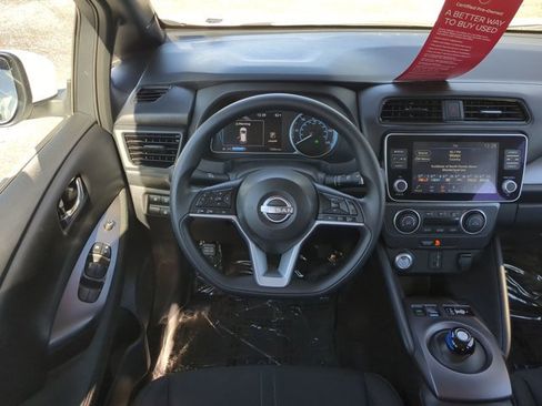 Certified 2025 Nissan Leaf S image 15