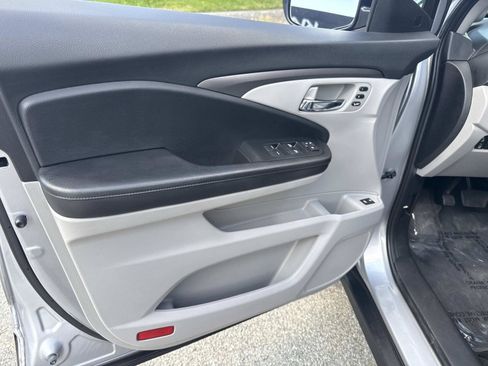 Used 2021 Honda Pilot Special Edition image 19