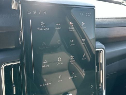 Used 2025 GMC Yukon XL Denali image 39