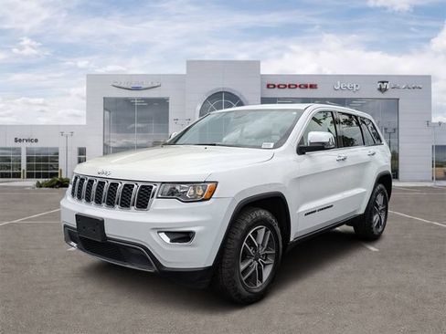 Certified 2021 Jeep Grand Cherokee Limited w/ Luxury Group II RWD image 5