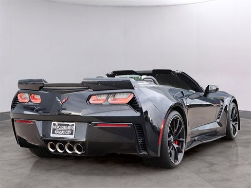 Used 2016 Chevrolet Corvette Z06 w/ 3LZ Preferred Equipment Group image 7