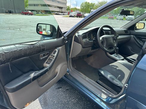 Used 2006 Subaru Baja Sport w/ Bed Cargo Group image 9