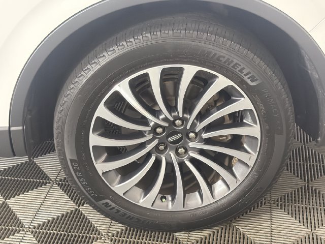 Used 2023 Lincoln Aviator AWD w/ Premium Package image 24