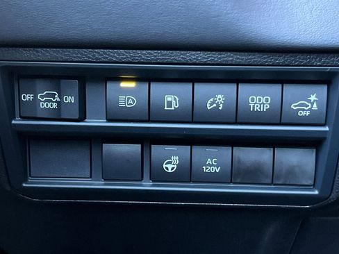 New 2026 Toyota Sequoia Platinum image 31