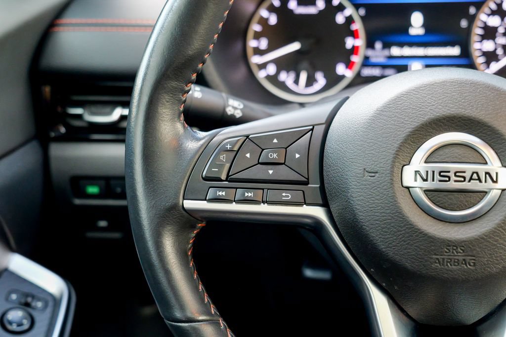 Used 2023 Nissan Sentra SR w/ SR Premium Package FWD image 42