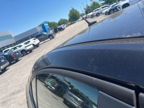 Used 2013 Chevrolet Cruze LS FWD image 11