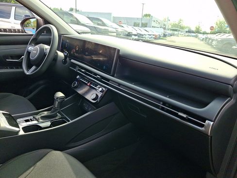 Used 2026 Hyundai Tucson SEL Plus AWD/4WD image 11