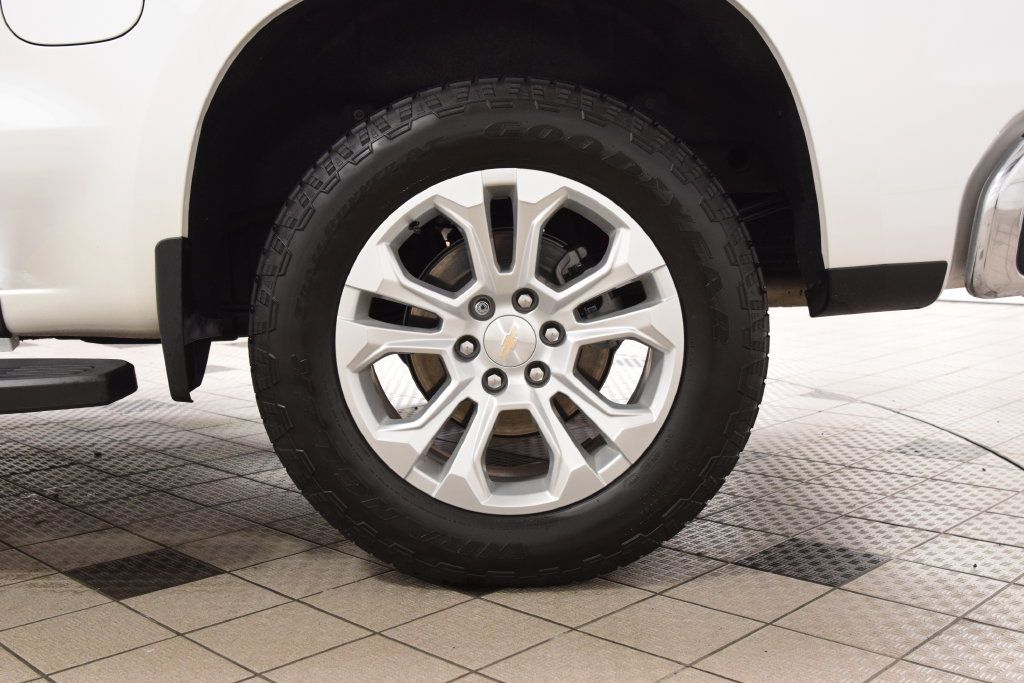 Used 2022 Chevrolet Silverado 1500 LTZ AWD/4WD image 26