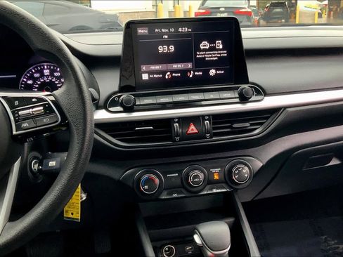 Certified 2023 Kia Forte LXS image 6