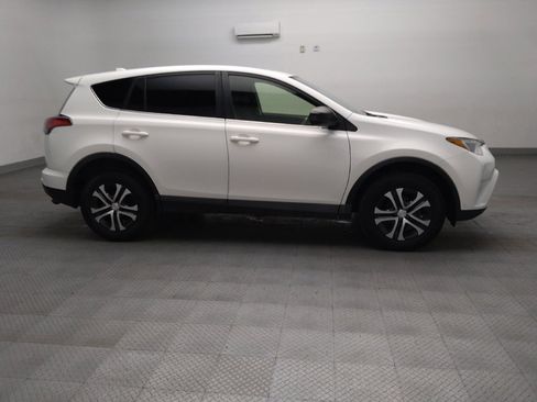 Used 2018 Toyota RAV4 LE w/ All Weather Liner Package FWD image 11