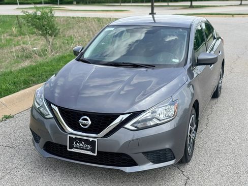 Used 2017 Nissan Sentra S image 5