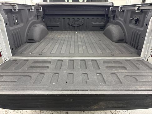 Used 2018 Ford F150 Lariat w/ Equipment Group 502A Luxury AWD/4WD image 16