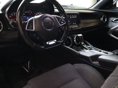 Used 2021 Chevrolet Camaro LT image 17