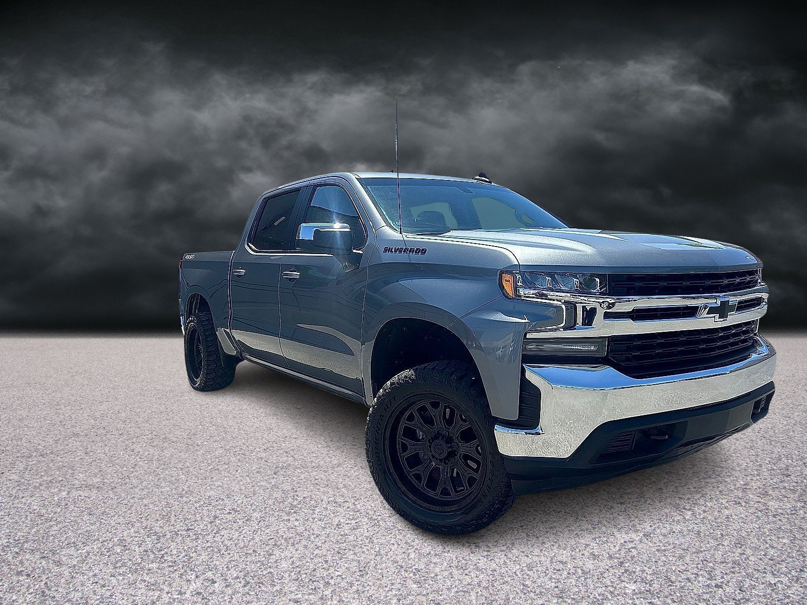 Used 2021 Chevrolet Silverado 1500 LT AWD/4WD image 1