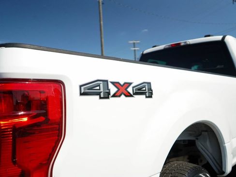 Used 2022 Ford F250 XL w/ Power Equipment Group AWD/4WD image 19