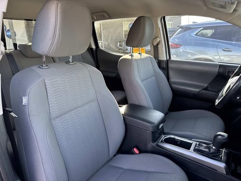 Used 2017 Toyota Tacoma SR5 w/ Tow Package image 13