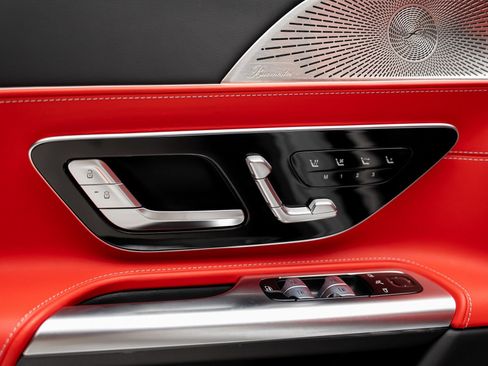 Used 2022 Mercedes-Benz SL 63 AMG 4MATIC image 58