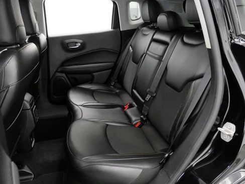 Used 2020 Jeep Compass Latitude AWD/4WD image 18