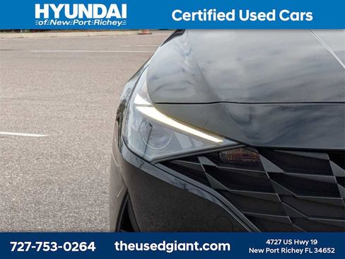 Certified 2023 Hyundai Elantra SEL image 9